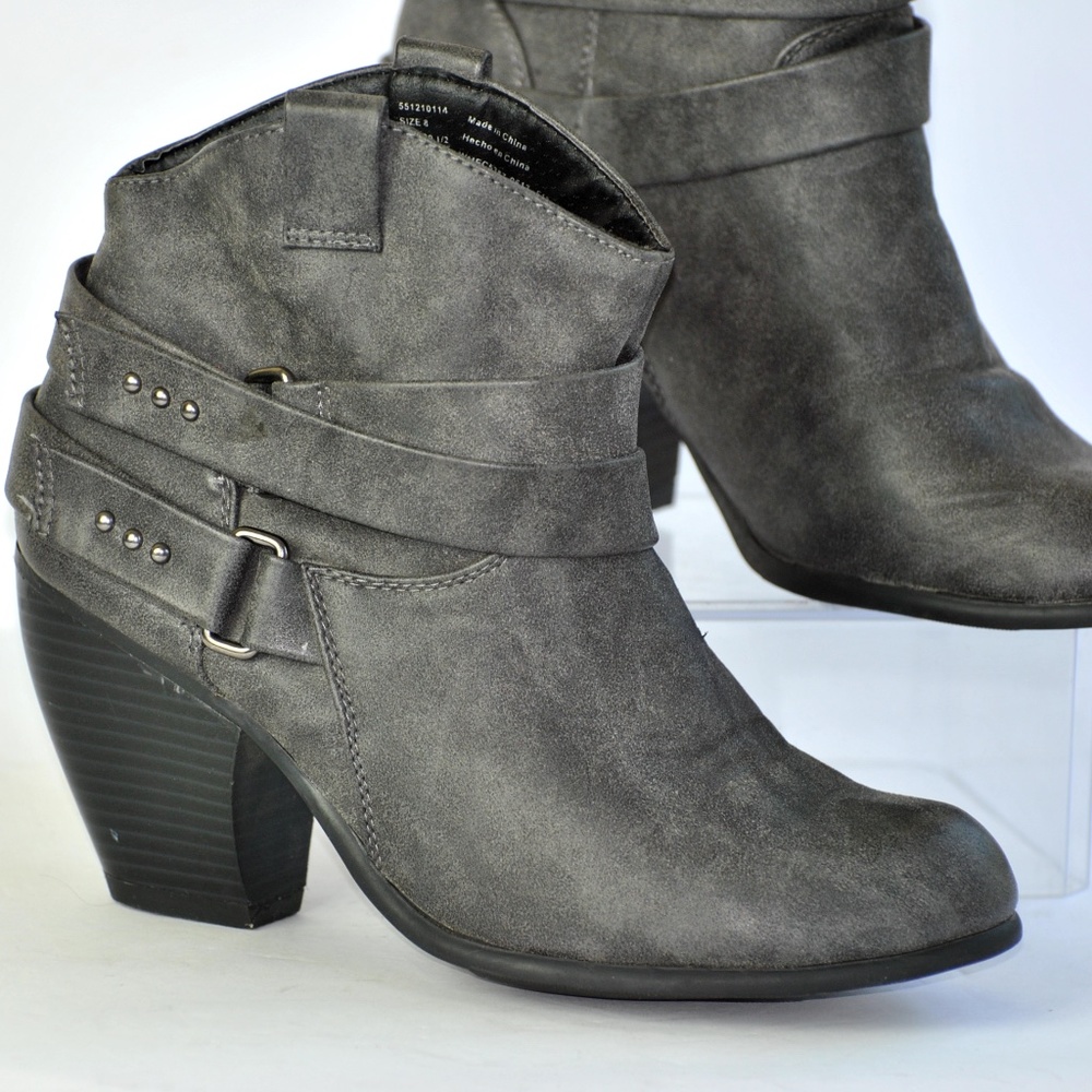 Size 8 Women Boot